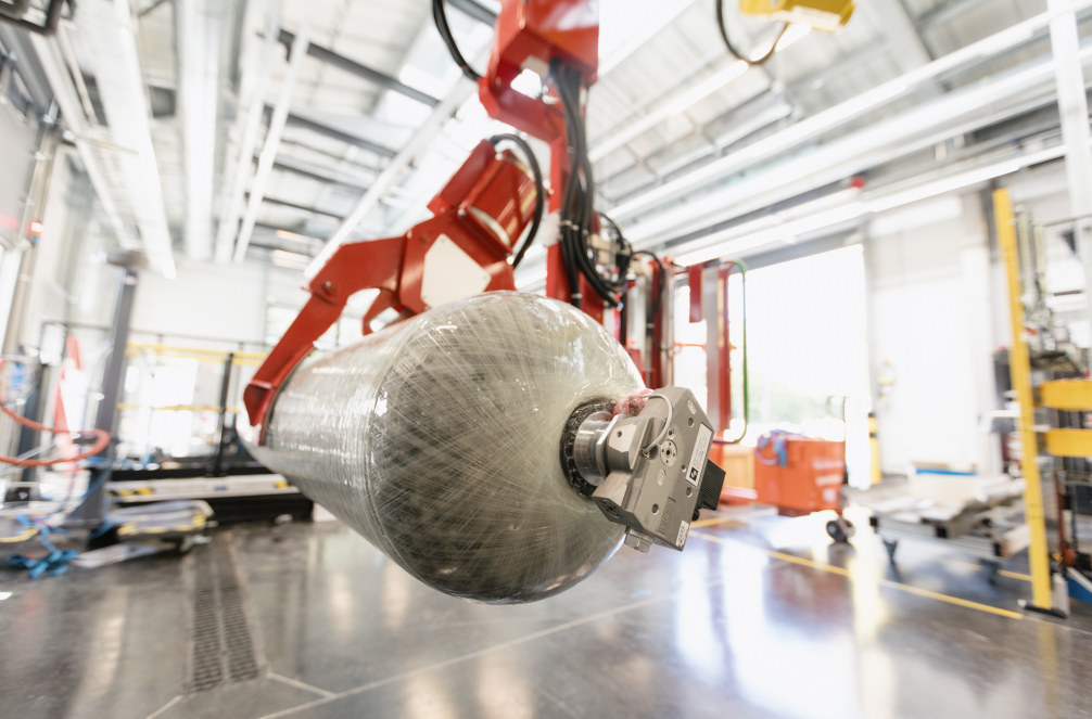 雷诺与佛吉亚将基于储氢系统展开合作 首批储氢系统今年底开供