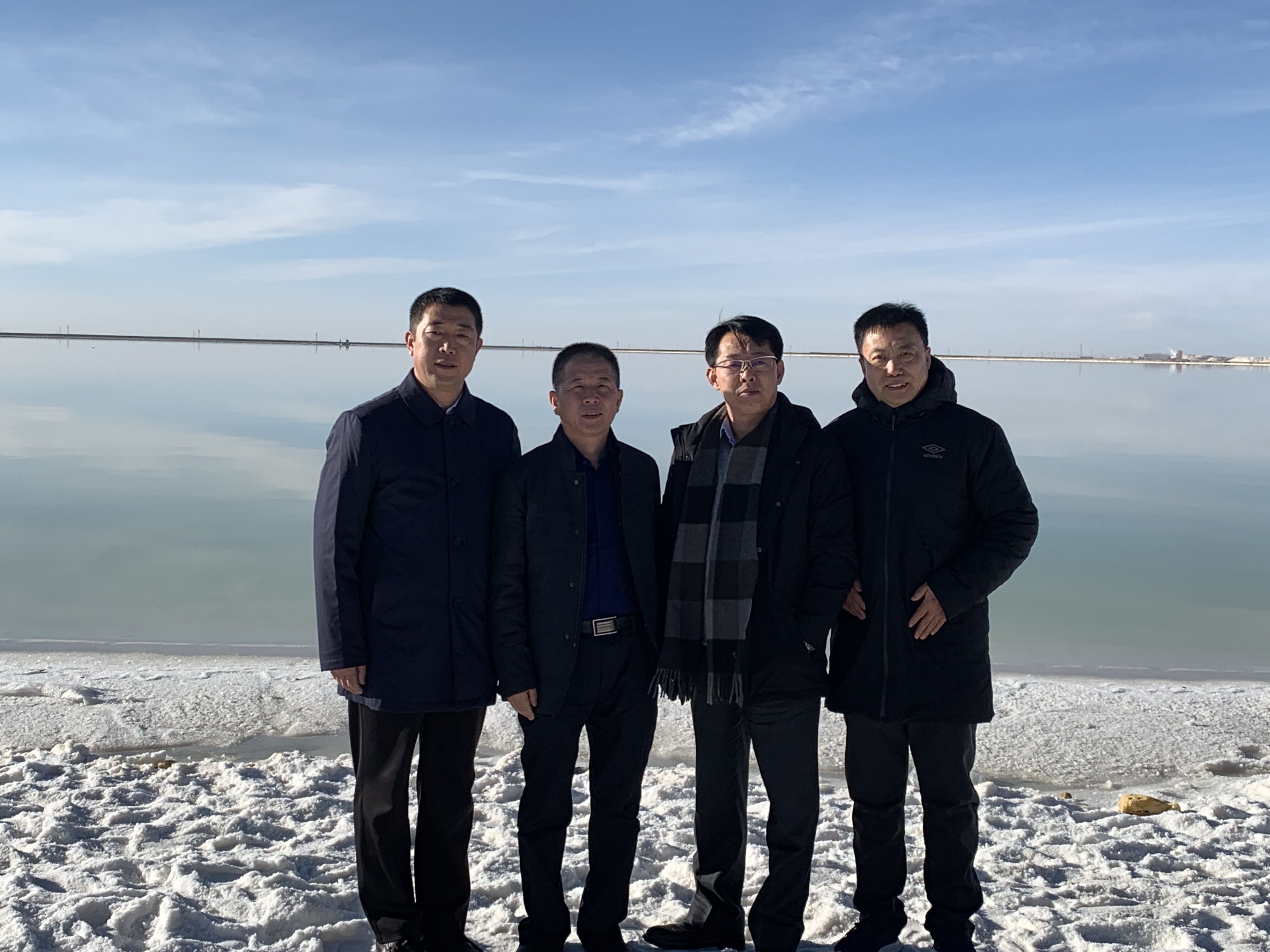 电池百人会理事长于清教一行调研考察青海察尔汗盐湖