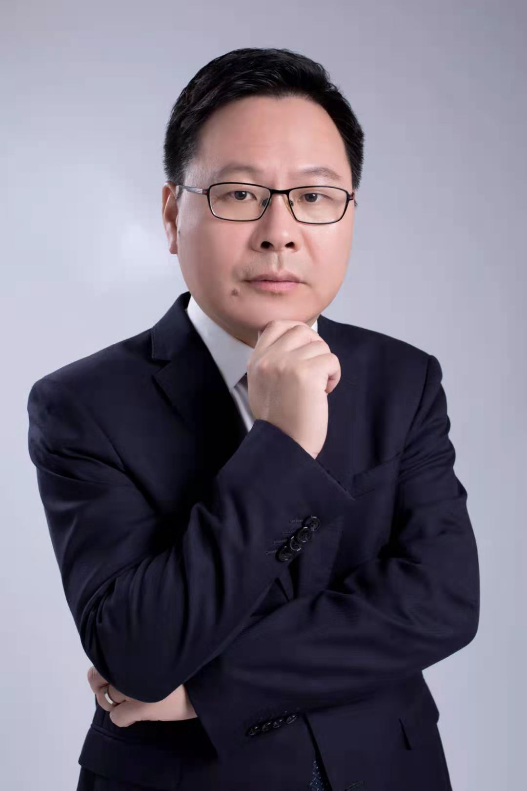 深圳市比亚迪锂电池有限公司坑梓分公司 副总经理/CTO 孙华军