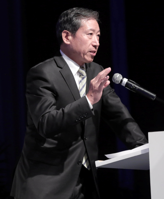 深圳市雄韬电源科技股份有限公司 董事长 张华农