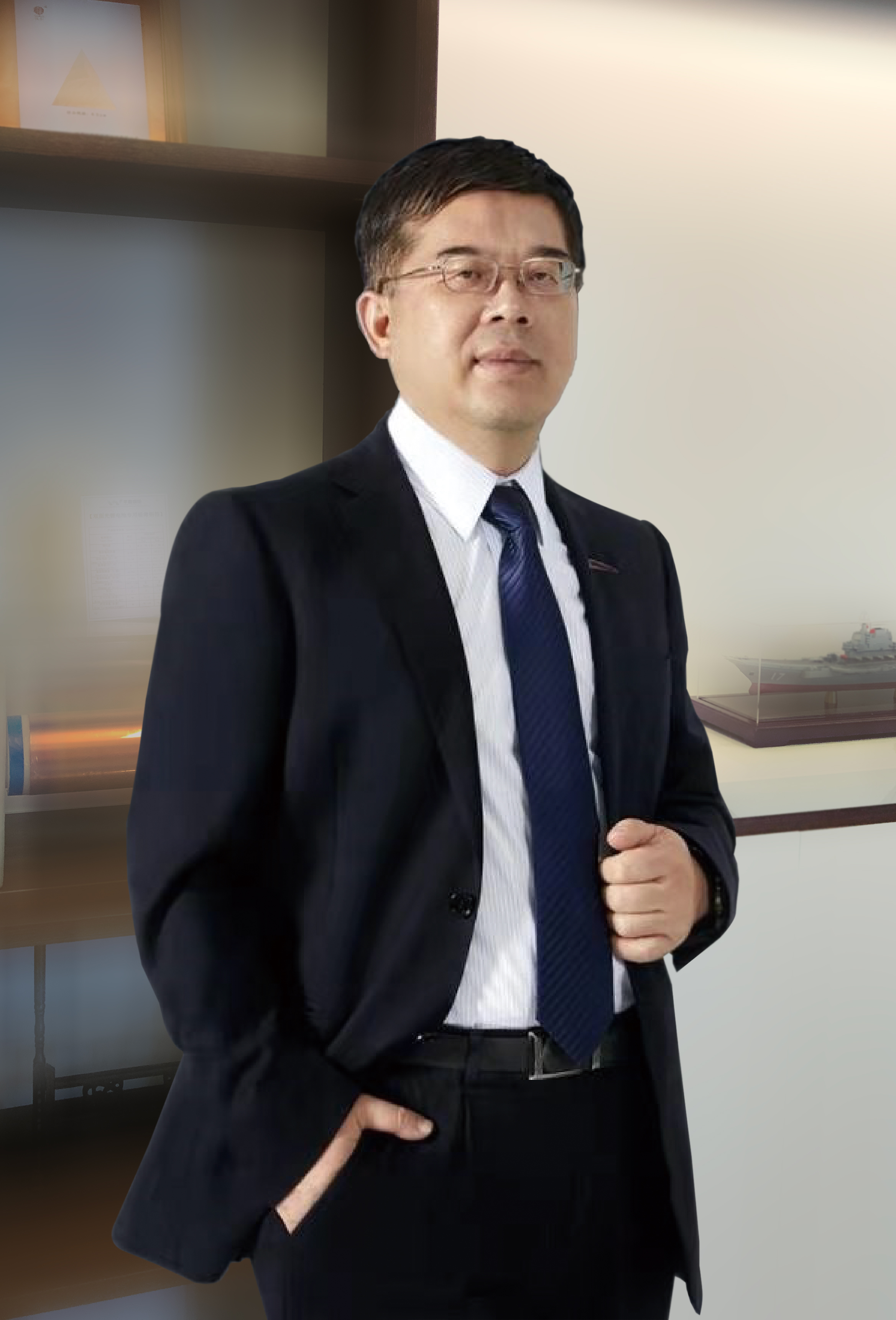 深圳龙电华鑫控股集团股份有限公司 董事长/总裁 曾祥新