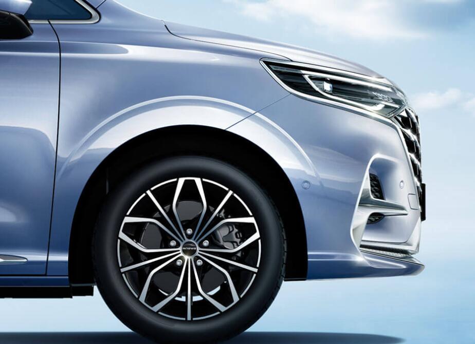 全球首款纯电动MPV荣威iMAX8 EV开启预售