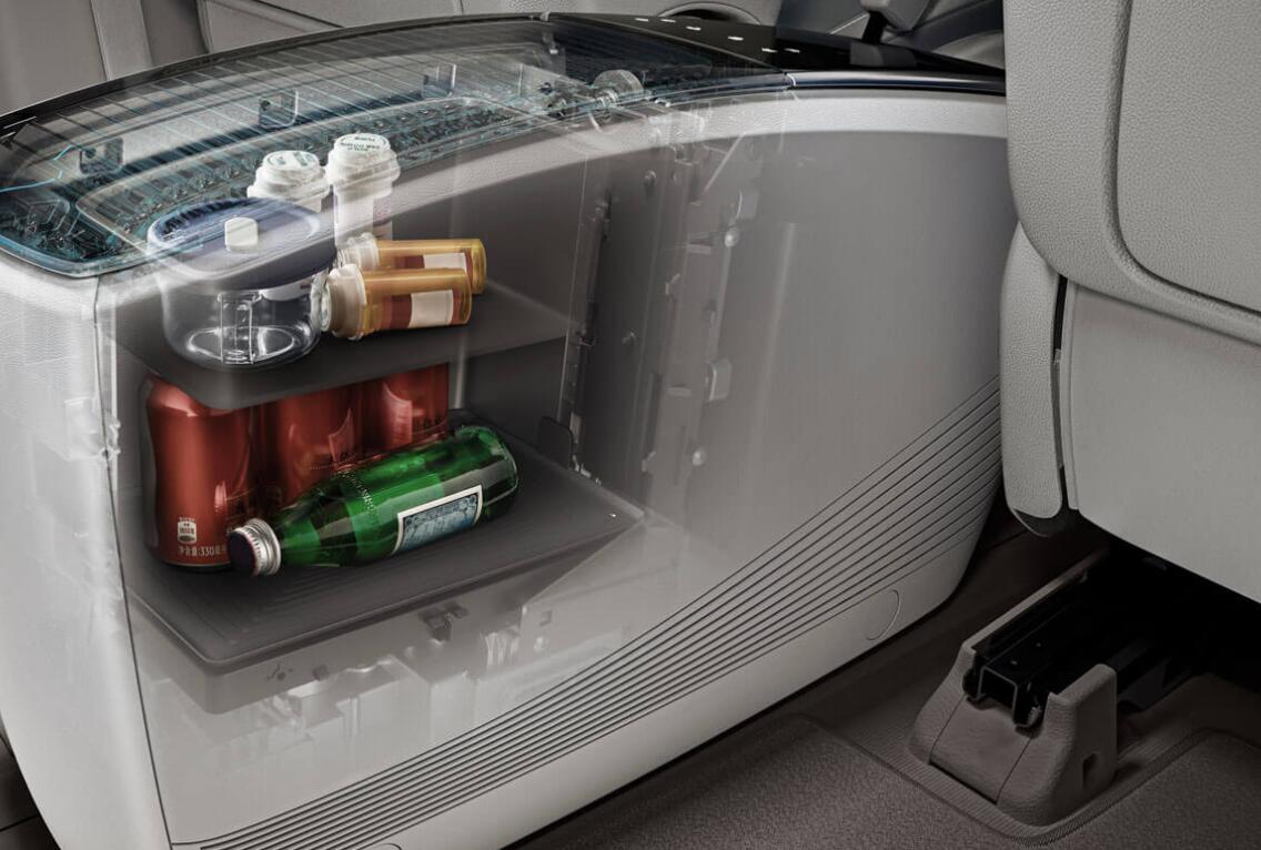 全球首款纯电动MPV荣威iMAX8 EV开启预售