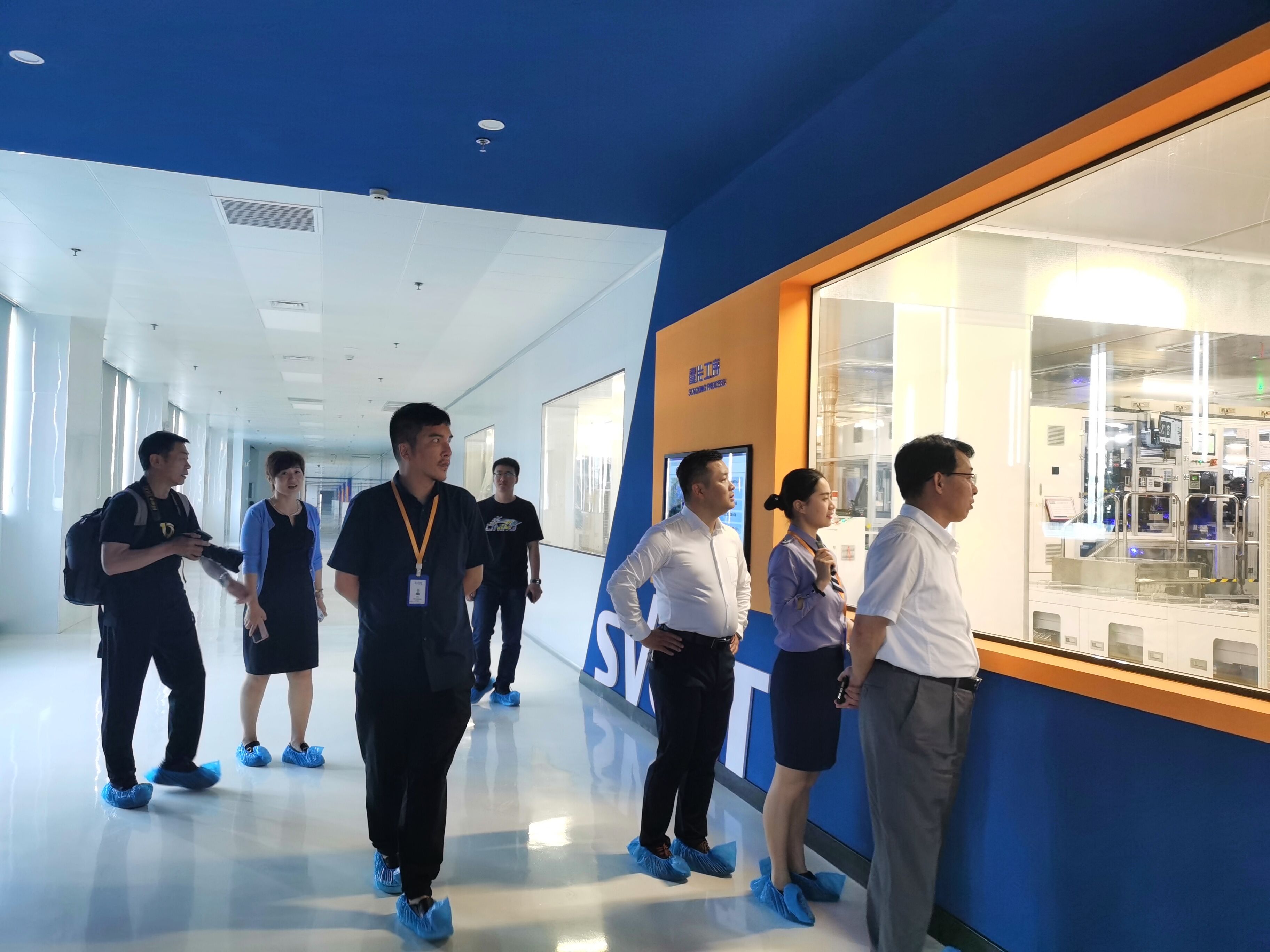 于清教一行参观考察蜂巢能源