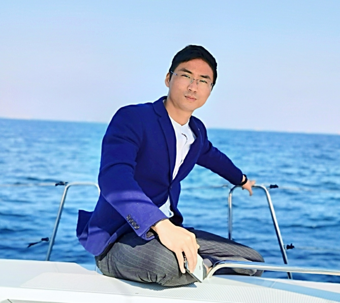 深圳市旭日东自动化设备工程有限公司 销售总经理 刘舜