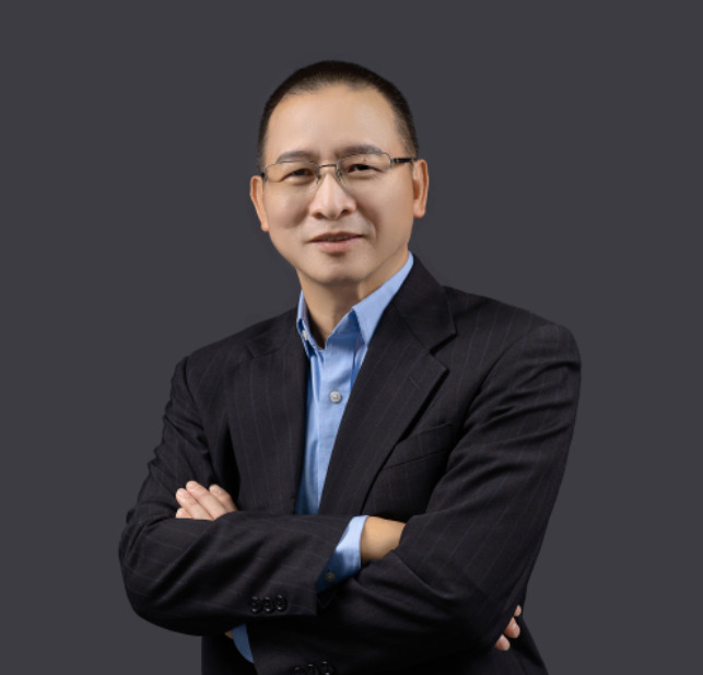 上海前晨汽车科技有限公司 创始人/董事长/CEO 黄晨东