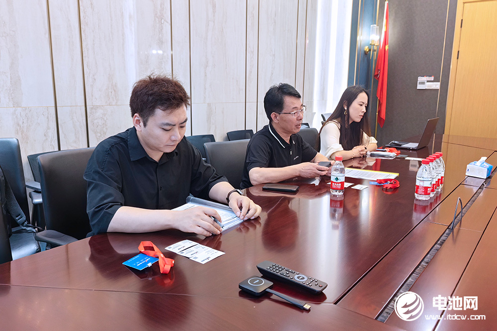 中关村新型电池技术创新联盟秘书长于清教一行参观考察先导智能