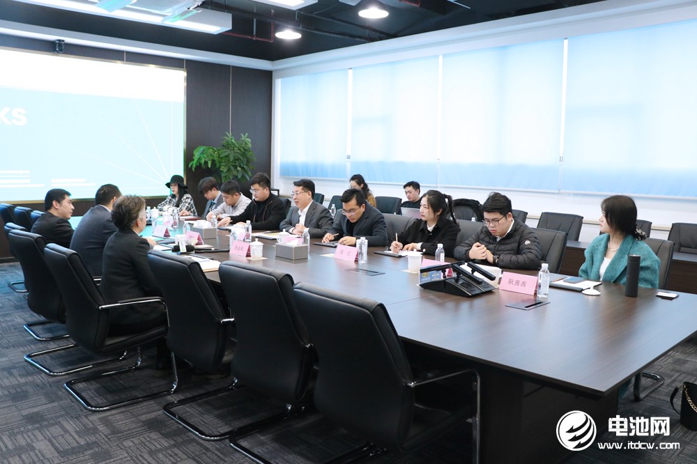 中国电池新能源产业链调研团一行参观考察日联科技