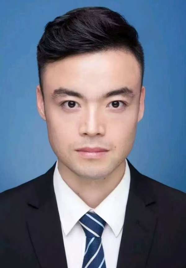 广东扬广科技有限责任公司 董事长 杨行