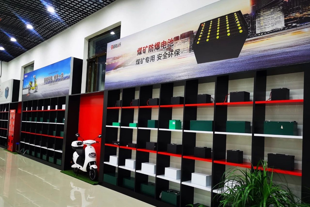 一批磷酸铁锂电池被召回：因原材料问题致使电池组短路保护失效