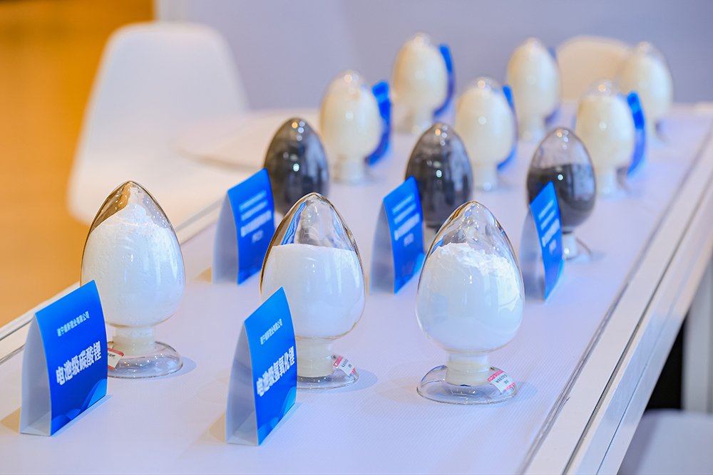 10万元/吨！碳酸锂价格关键节点再现，上市公司忙锁单！