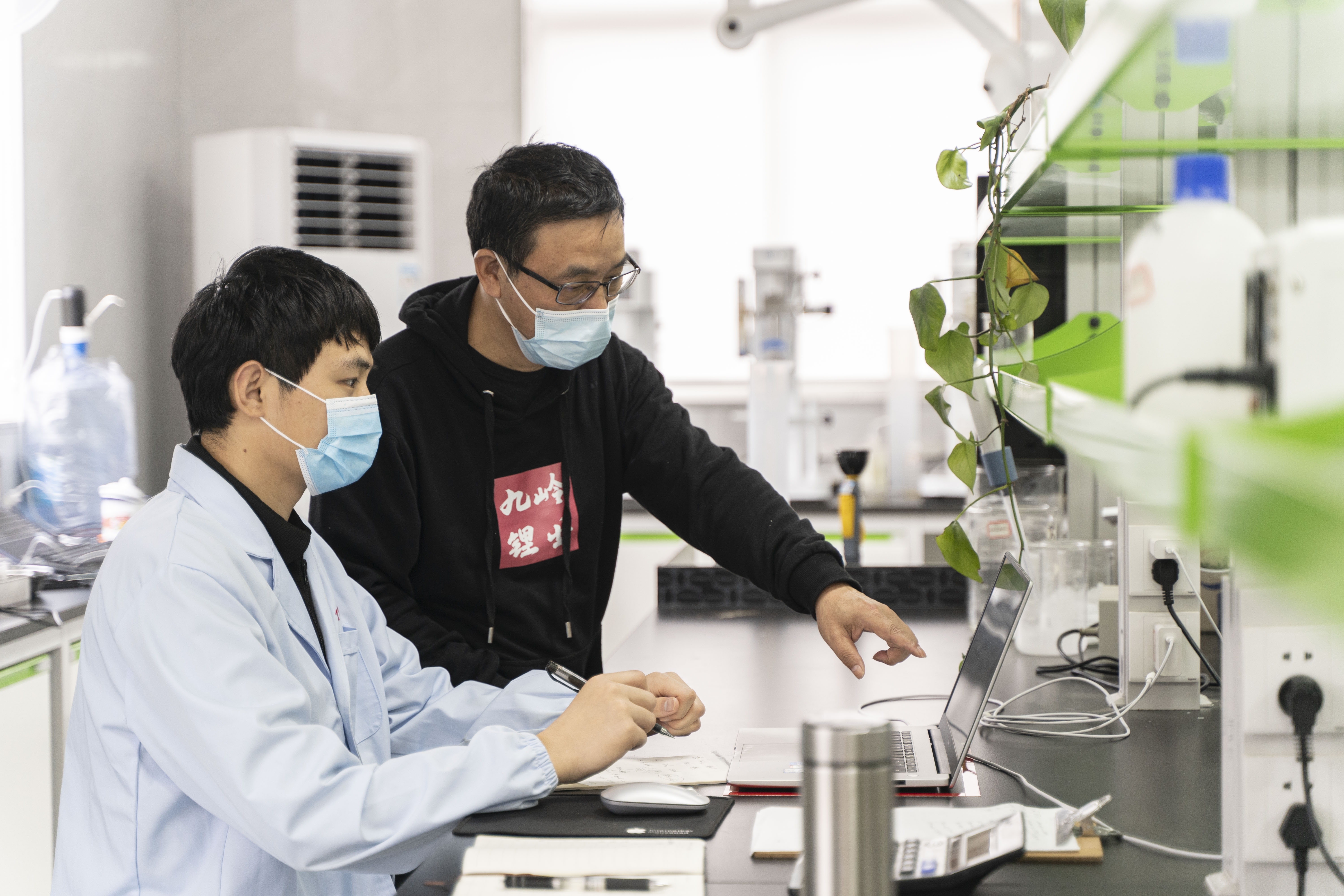 九岭锂业：向上交所递交IPO申请书 拟募资约7.6亿元扩产碳酸锂