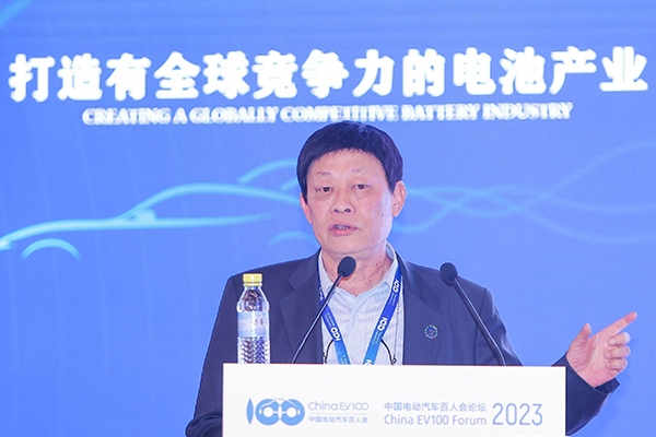 挑战燃油车！XFC极速电池赋能电动汽车产业高质量发展