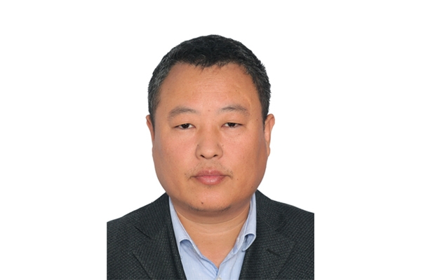 派瑞特气户帅帅：祝大家在新的一年里取得更加辉煌的成绩！