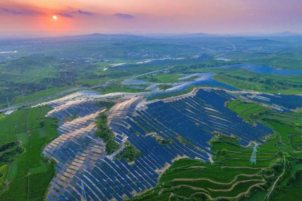 国家电网：2024年上半年新增风光新能源装机规模9615万千瓦