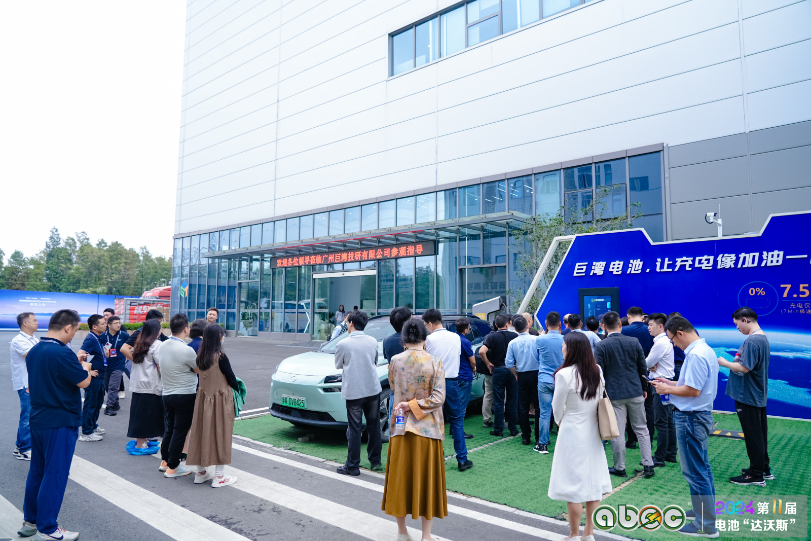 新能源车800V超级快充市场现状究竟如何？未来是标配？