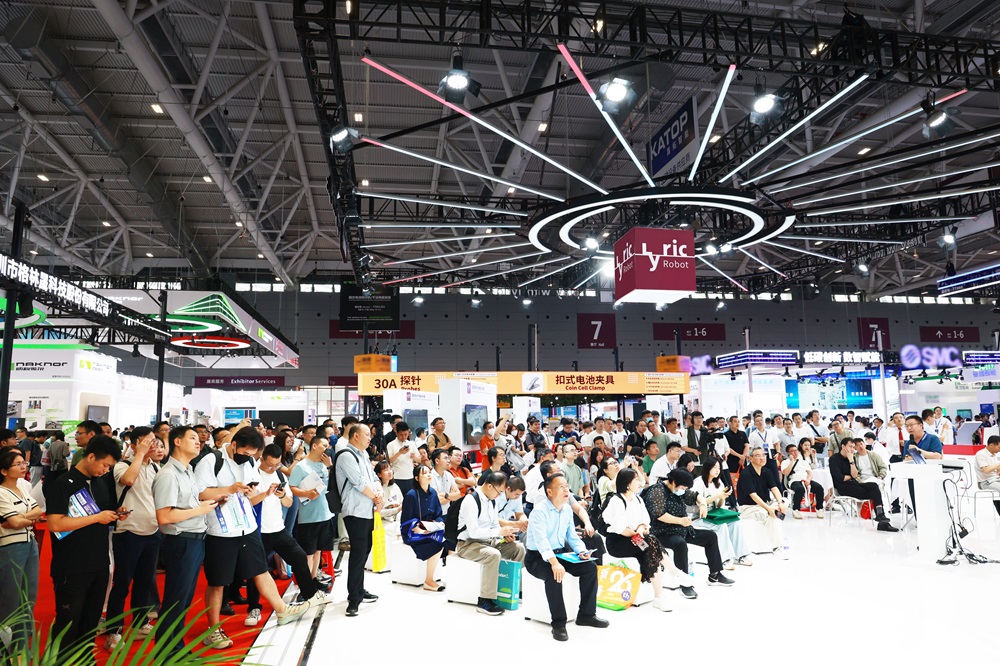 智驱未来 赋能全球丨利元亨闪耀深圳CIBF2025！