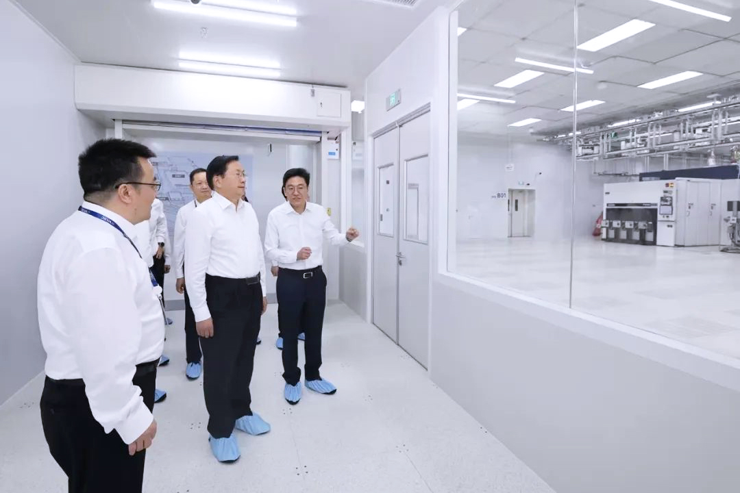 图片来源：长飞先进