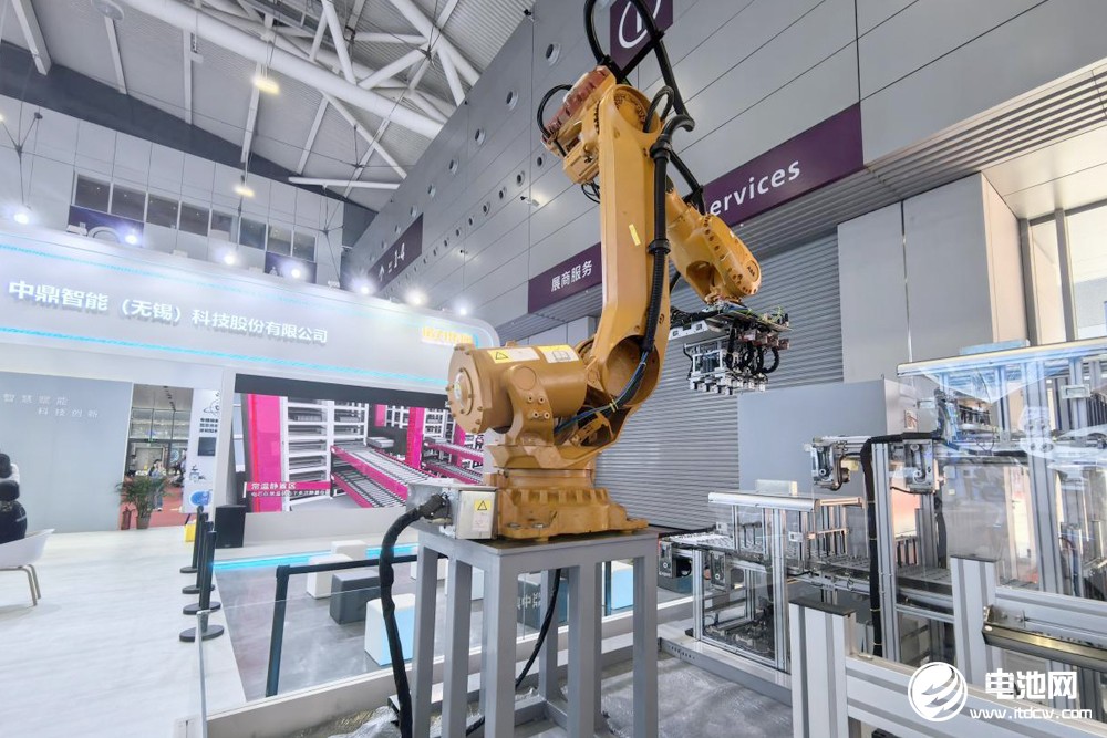 解码锂电智造：中鼎智能场内物流系统供应商的差异化竞争力