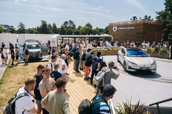 豹5首次海外动态展示！比亚迪携三款车型再战古德伍德