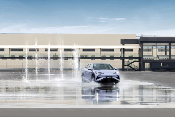 全民赛道集结！比亚迪全地形赛车场开业，助力百万人下赛道！