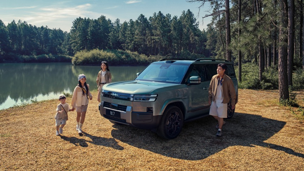 比亚迪“大五座天花板”方程豹钛7火爆上市 售价17.98万元起