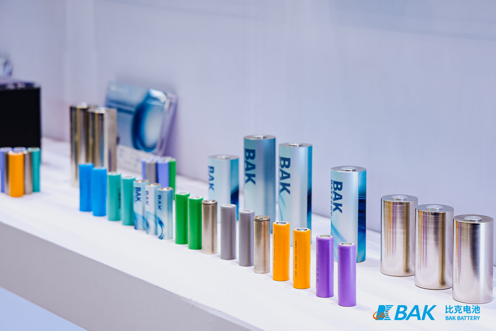 以“真安全+超经济”双引擎驱动 比克电池亮相摩博会