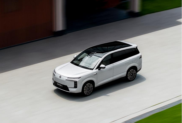 重塑大六座SUV市场新格局 腾势N8L以31.98万起正式开启预售