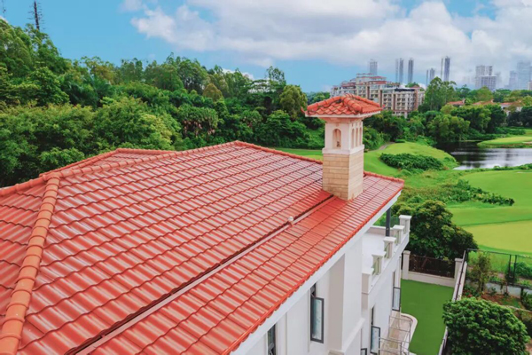 华宝新能美学曲面光伏瓦