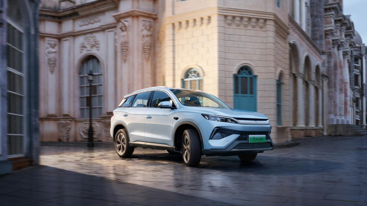 9.98万起,2026款宋L DM-i上市,纯电续航200km,标配云辇C! 9.98万起,2026款宋L DM-i上市,纯电续航200km,标配云辇C!