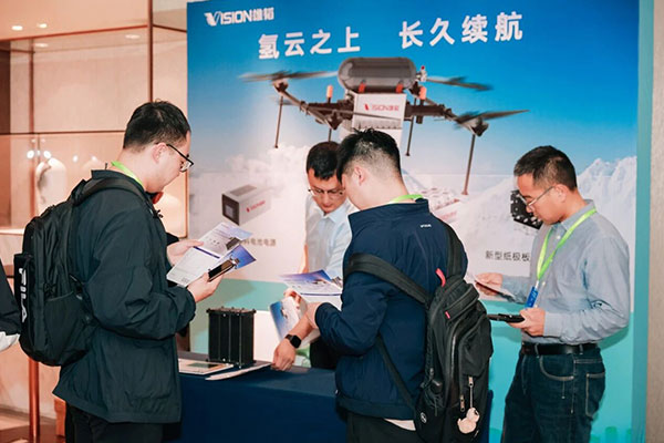 打造无人机新引擎！雄韬股份全新发布氢-锂-钠混动系统