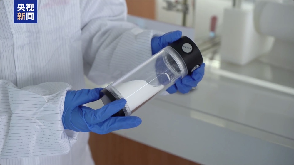 国内已建成首条大容量全固态电池产线！电车续航有望突破1000公里