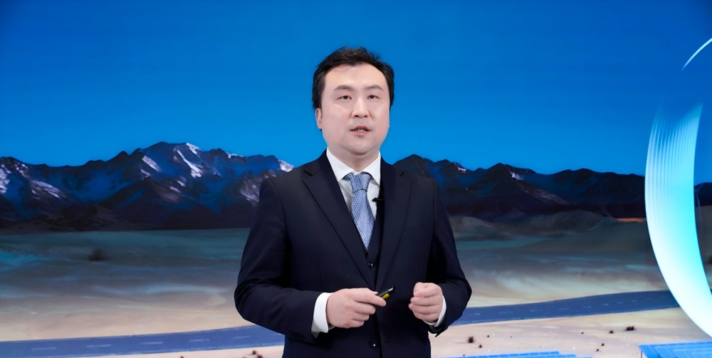 华为数字能源智能光伏业务副总裁、首席营销官钟明明发布智能光伏十大趋势