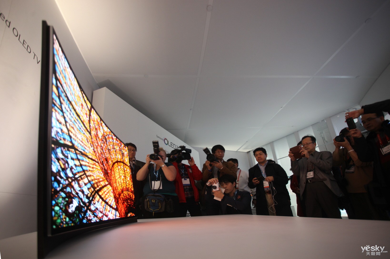 炒作不断 我们难道真的需要曲面屏手机吗？