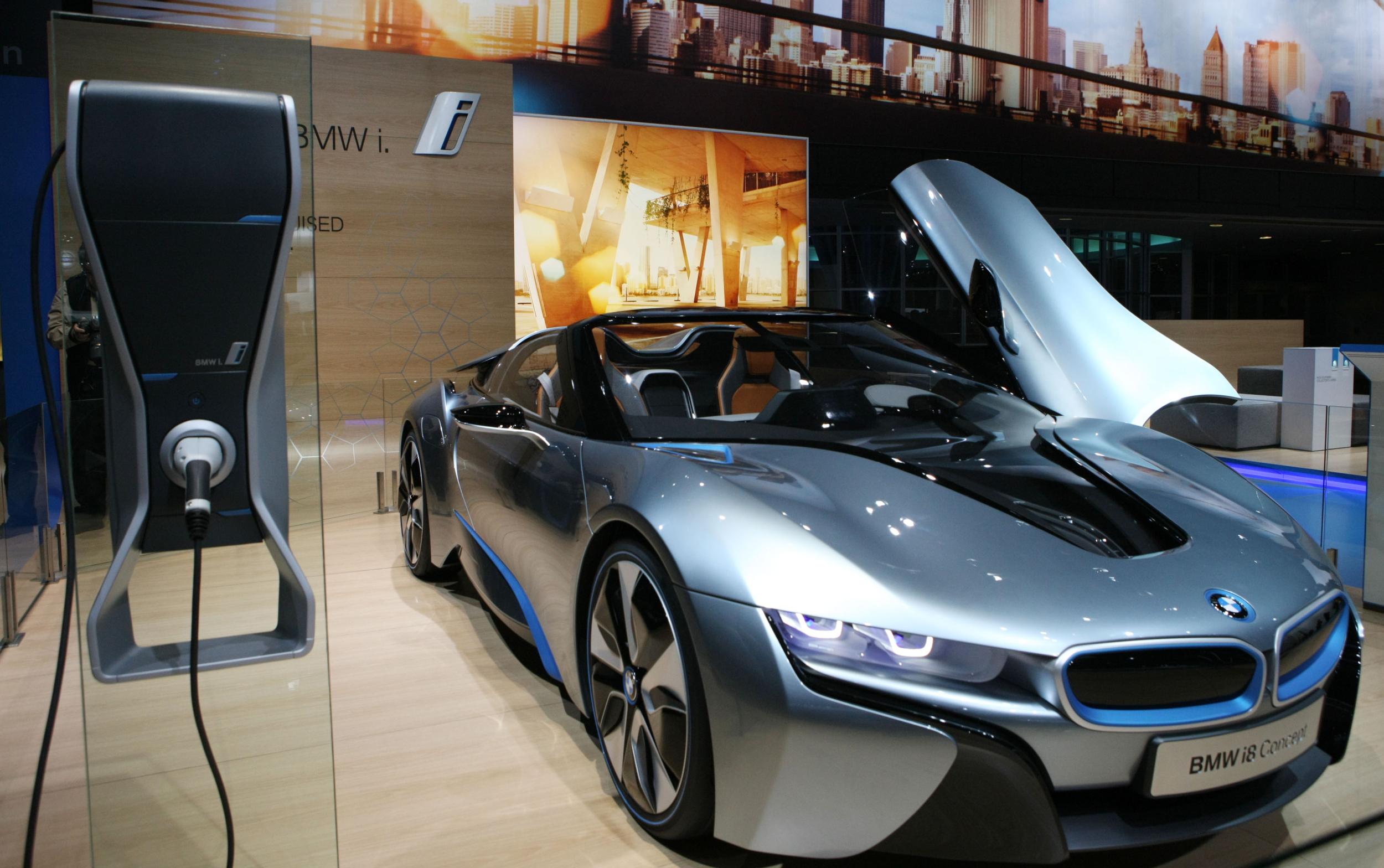 国际大厂新年发力 概念新车群雄逐鹿 