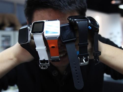 智能腕带和智能手表将成可穿戴市场领军者