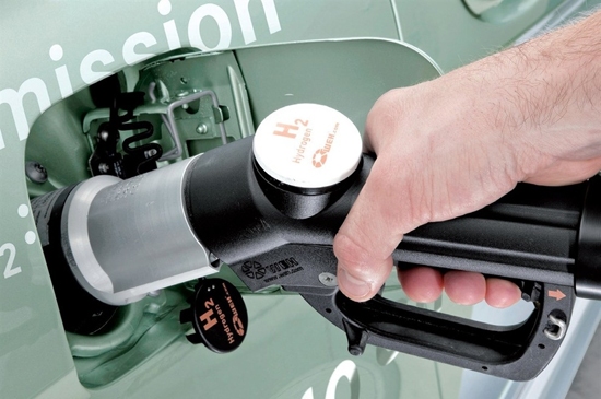 燃料电池PK纯电动 后HEV时代谁是主角