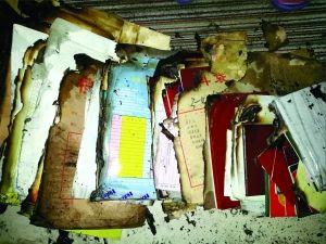 金城牌电动车电池家中充电睡梦中电池突然爆炸