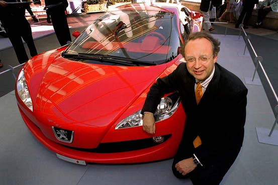 东风11亿美元收购法国标致雪铁龙 占14%股份