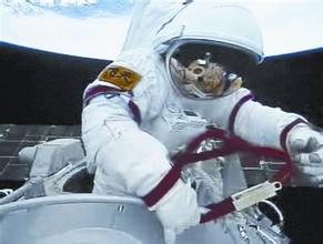 如何用“太空润滑剂”解决锂电池易燃特性