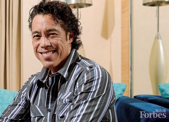 美国创新蓄电黄百海：打破锂电池能量极限