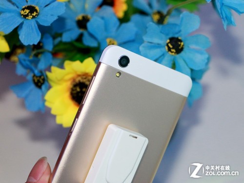 中国好美手机 八核北斗青葱X1在京发布