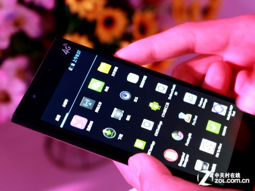 中国好美手机 八核北斗青葱X1在京发布