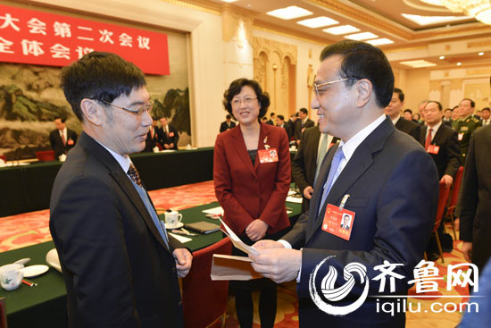 张永明：带给总理两张膜 完成了总理交给的任务