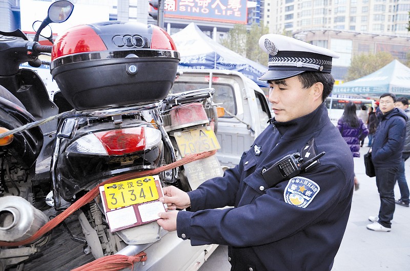 电动自行车市场“乱象” 职能部门陷监管怪圈