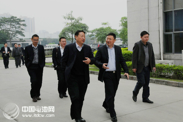 保利协鑫能源控股顾董一行拜访广东易事特