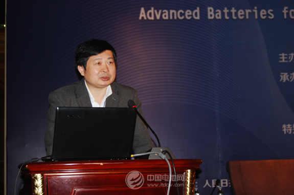 中科院物理所研究院  黄学杰