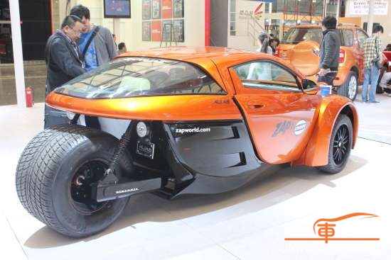 充电难题制造“烈士” 新能源汽车京城遇冷