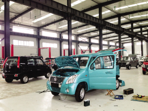 天津产新能源车整车下线 一次充电最大续航500公里