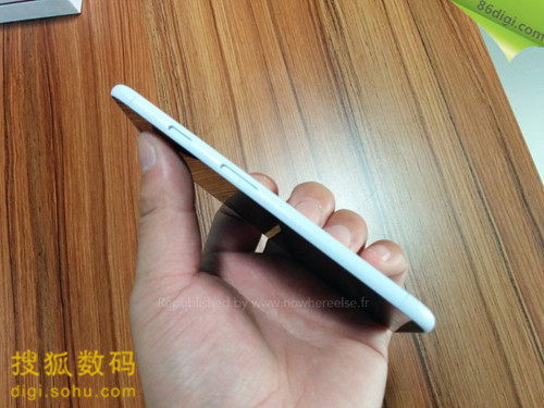 苹果iPhone 6最新谍照曝光 后盖或为全铝合金设计